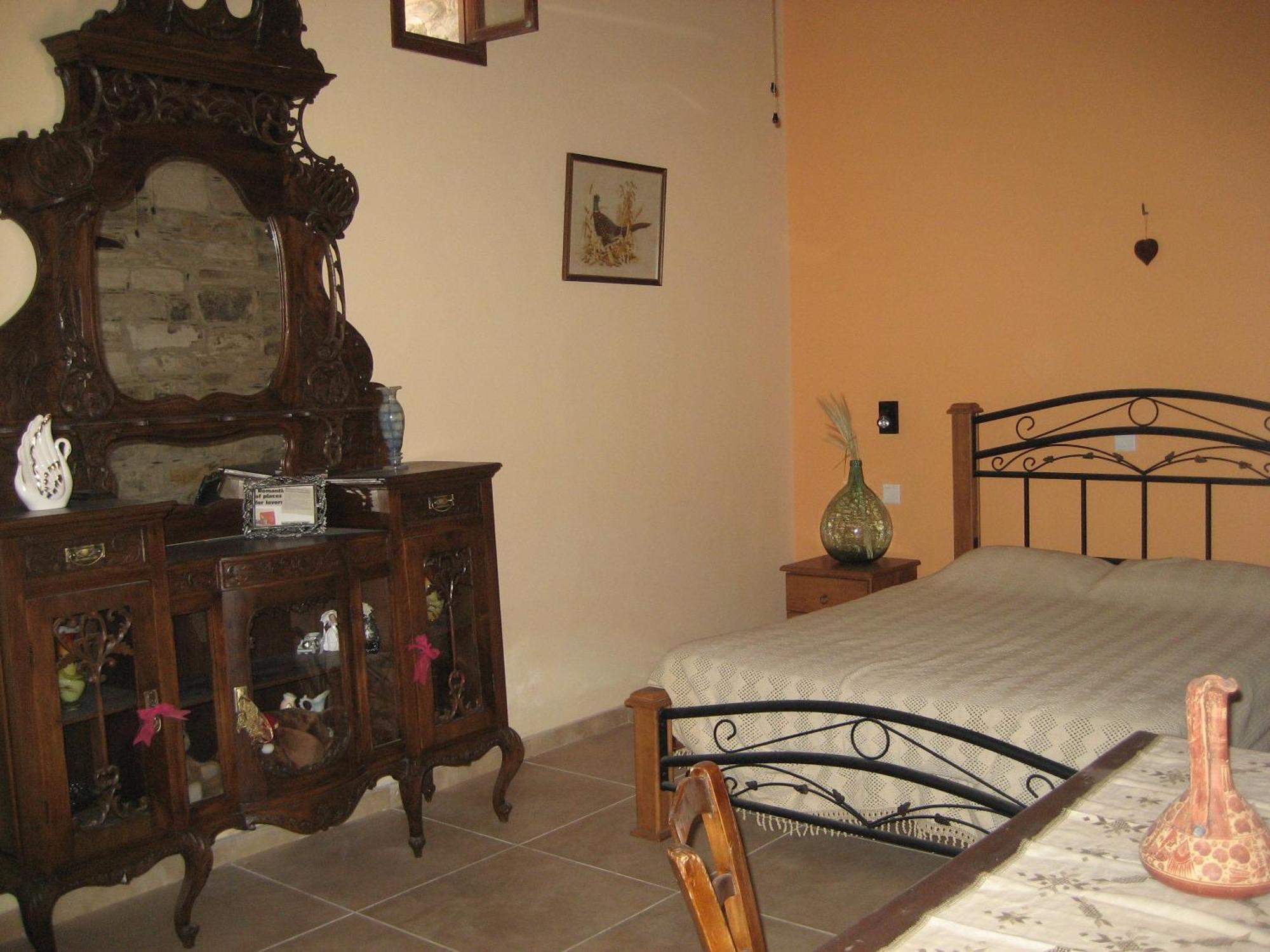 Our House Vavla Quarto foto